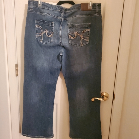 Maurices jeans - Picture 6 of 6